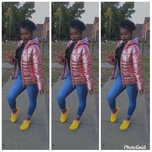 Meet your Posher, Amina